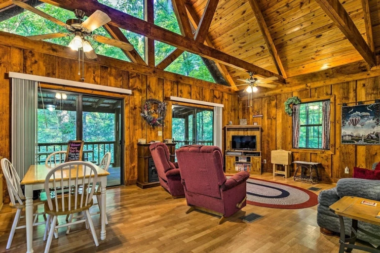 1 Bedroom Cottage with balcony
