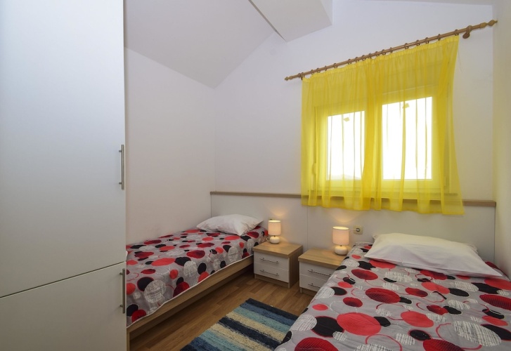 Apartments Komadina M73