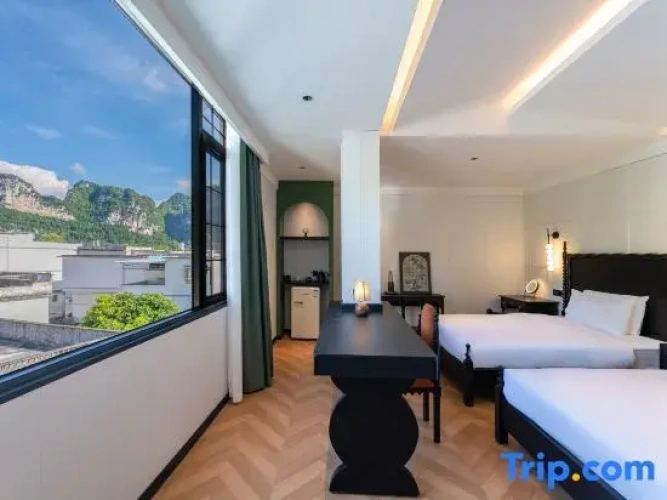 Business Twin room with mountain view
