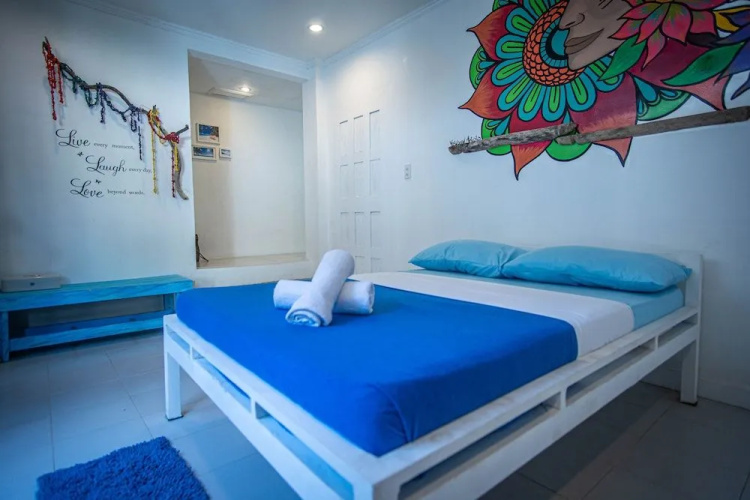 Mad Monkey Hostel Boracay