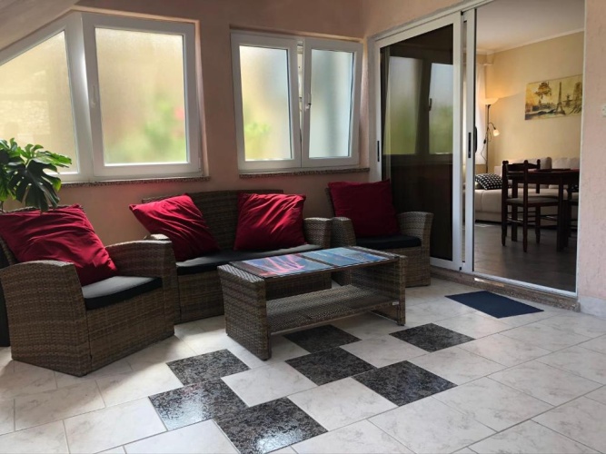 2 Bedrooms Apartment