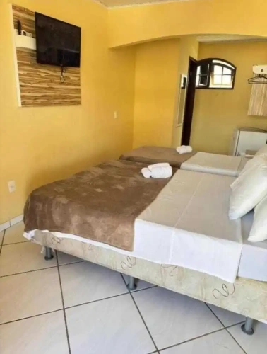 Standard Triple Suite