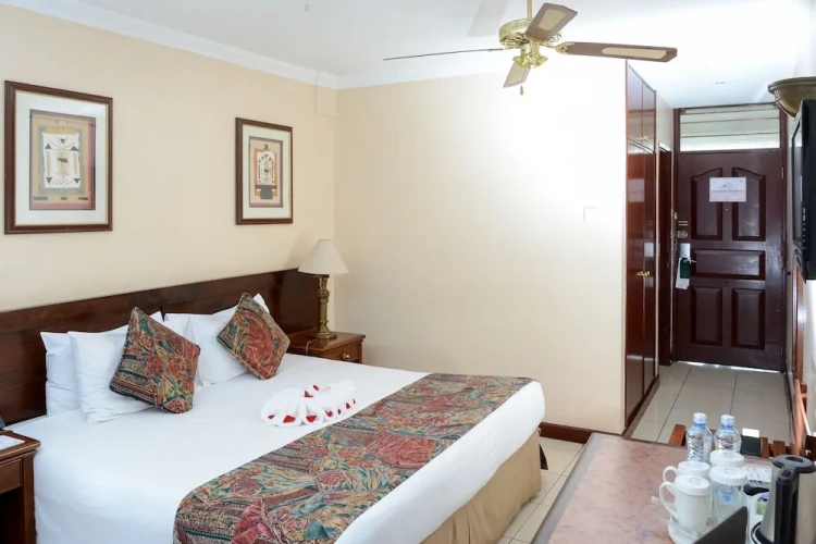 Standard Twin room with balcony