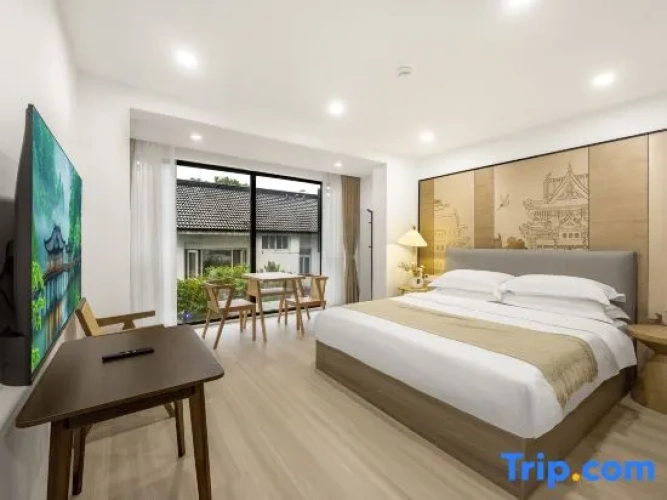 Grand Double room with balcony