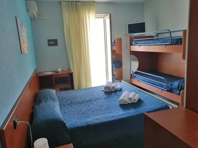 Standard Quadruple room with balcony