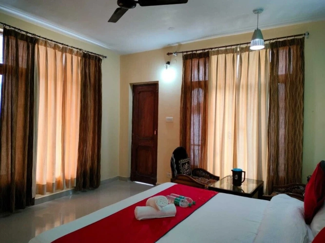Standard Quadruple room with balcony and with mountain view