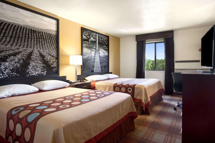 Standard Quadruple room