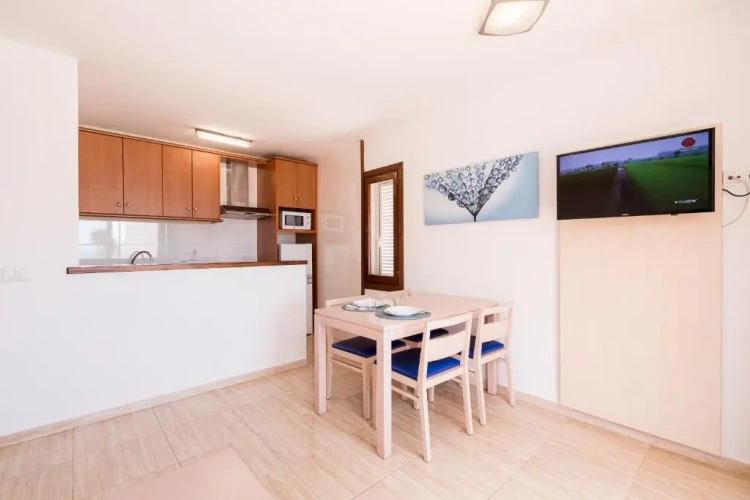 1 Bedroom Apartment