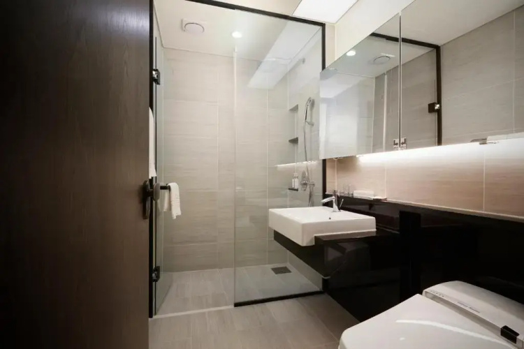Newcz Lct Residence