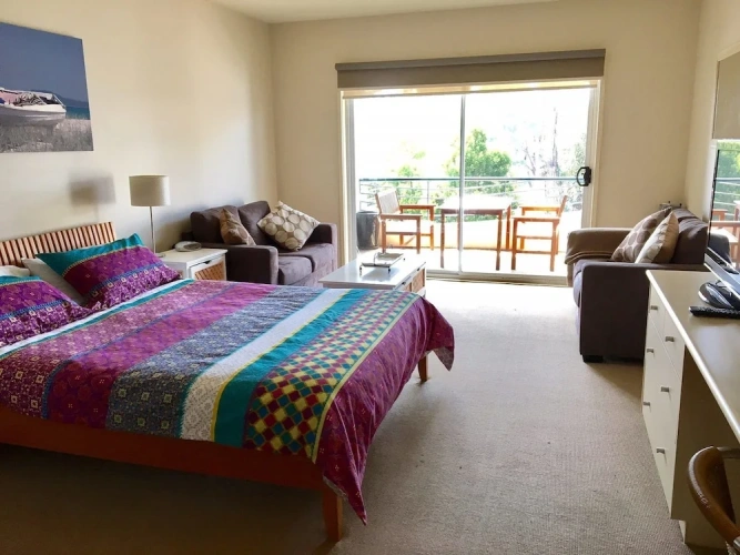 2 Bedrooms Apartment with balcony