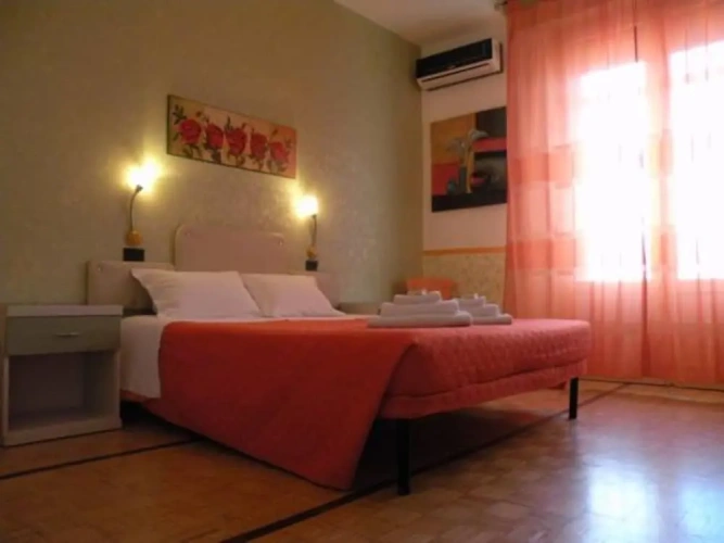1 Bedroom Standard Twin room with balcony and with city view