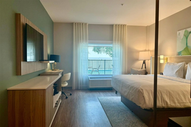 Guest rooms