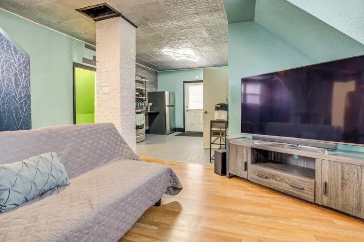 2 Bedrooms Apartment