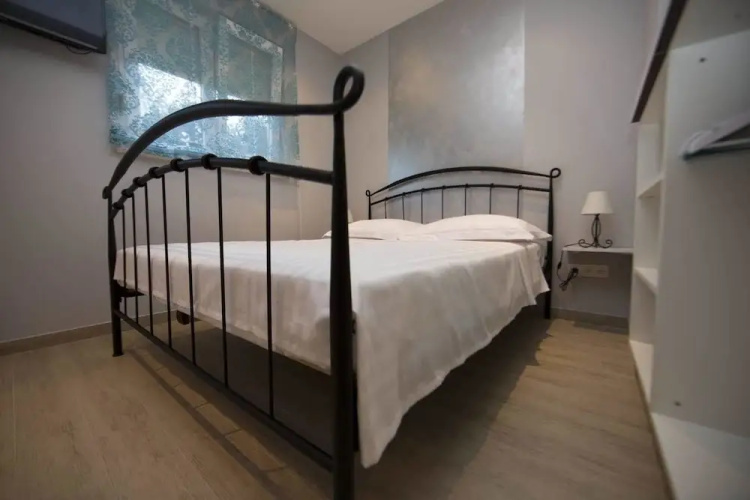Studio Apartment with garden