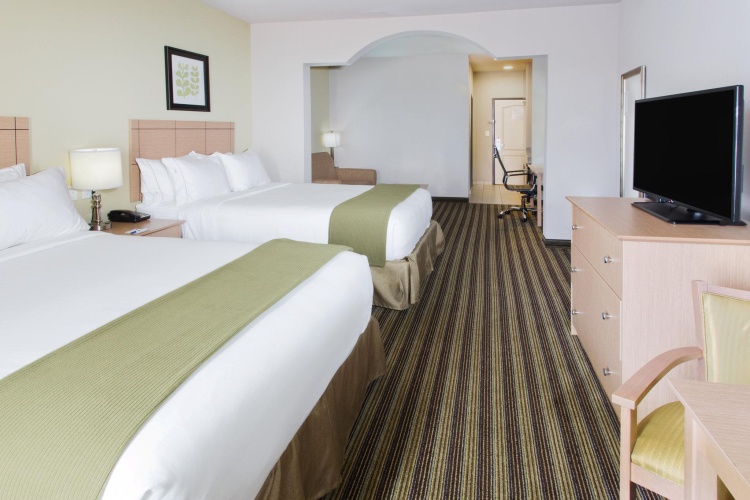 Quadruple Suite