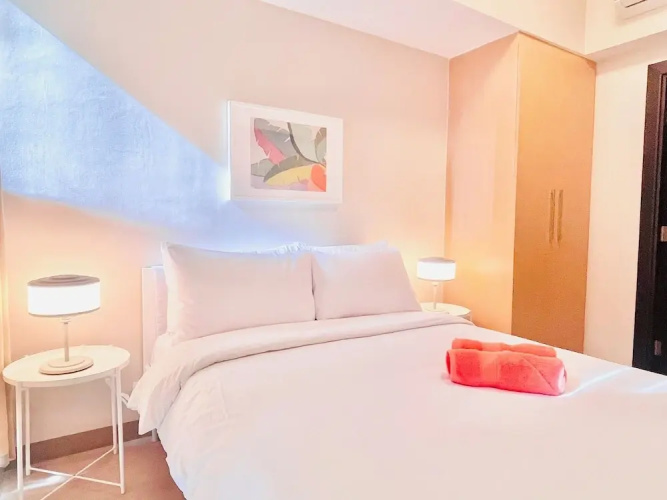 Uptown Parksuites BGC