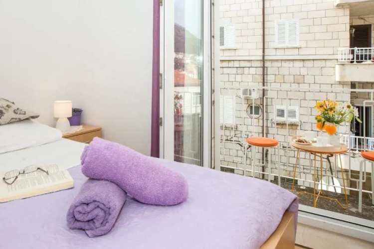 1 Bedroom Apartment with balcony