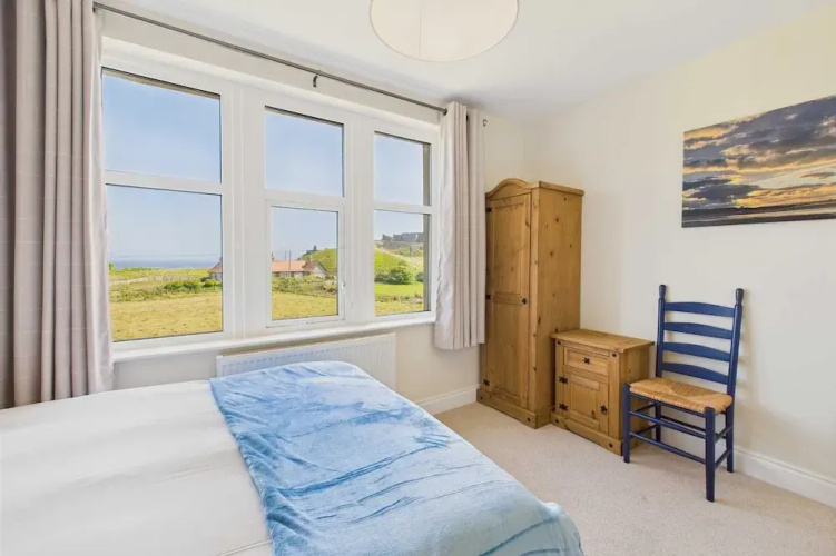Host Stay Chirnells