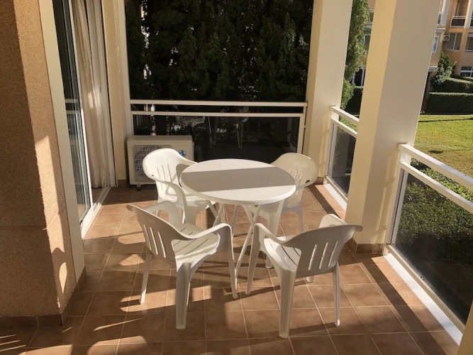 2 Bedrooms Apartment with pool view