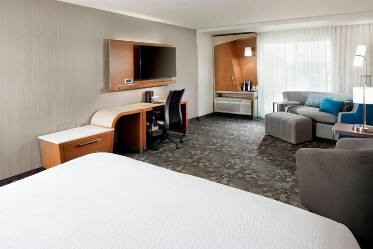 Courtyard by Marriott Houston Intercontinental Airport