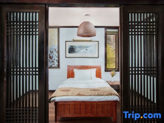 Deluxe Double Suite