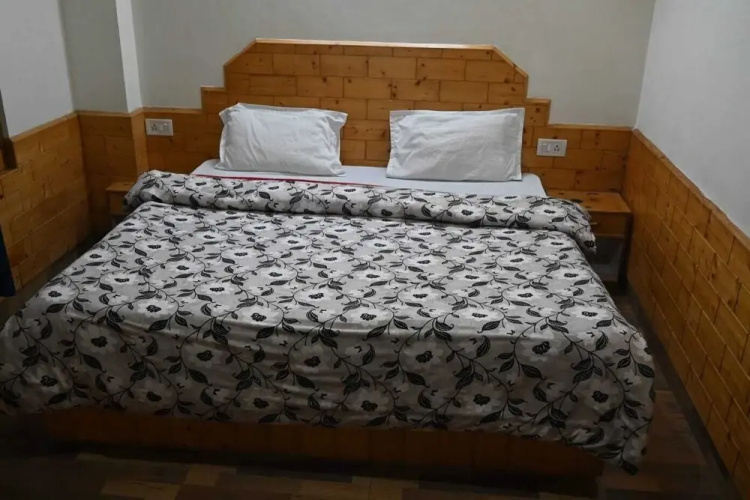 Taj Guest House
