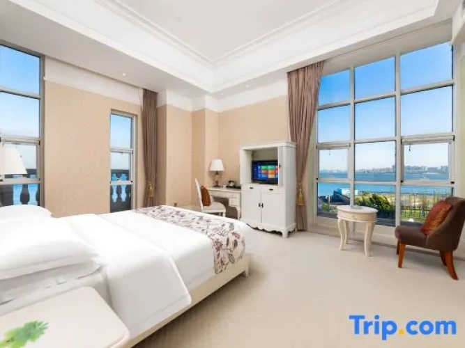 Suite with sea view