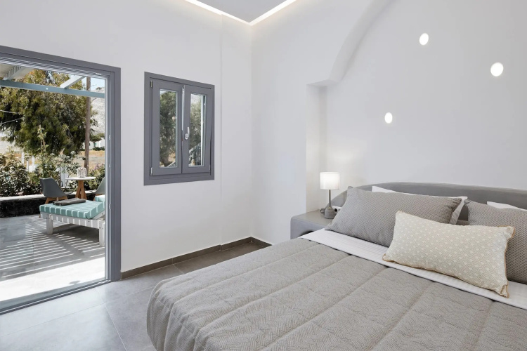 Amara Suites Santorini