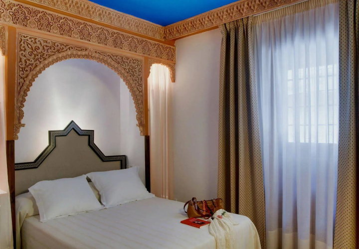 Apartamentos Muralla Ziri