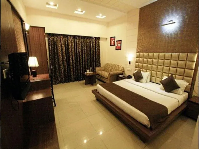 Royal Residency Hotel
