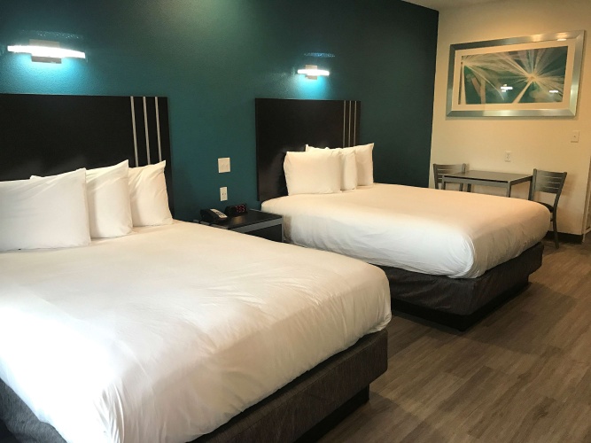 Standard Sextuple room