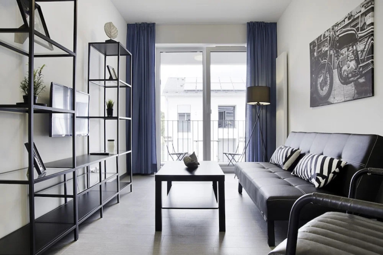 Prime Apartments and Rooms