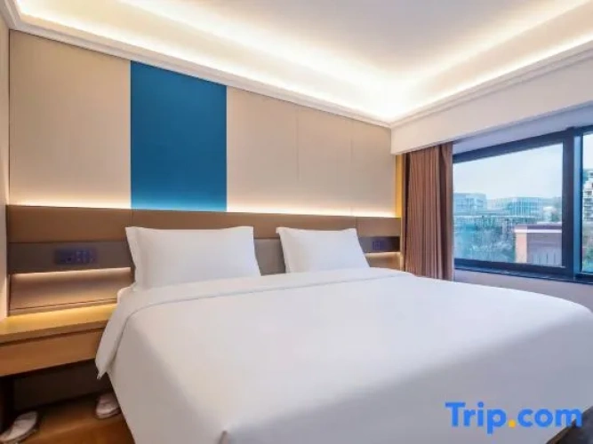Standard Double room with view