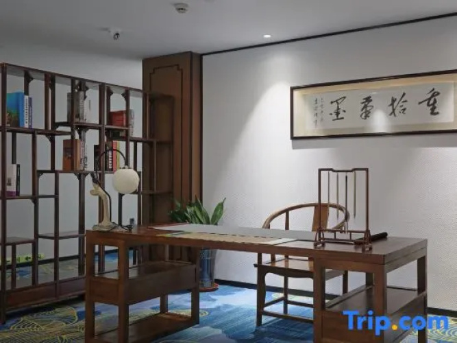 Yunlai Holiday Hotel