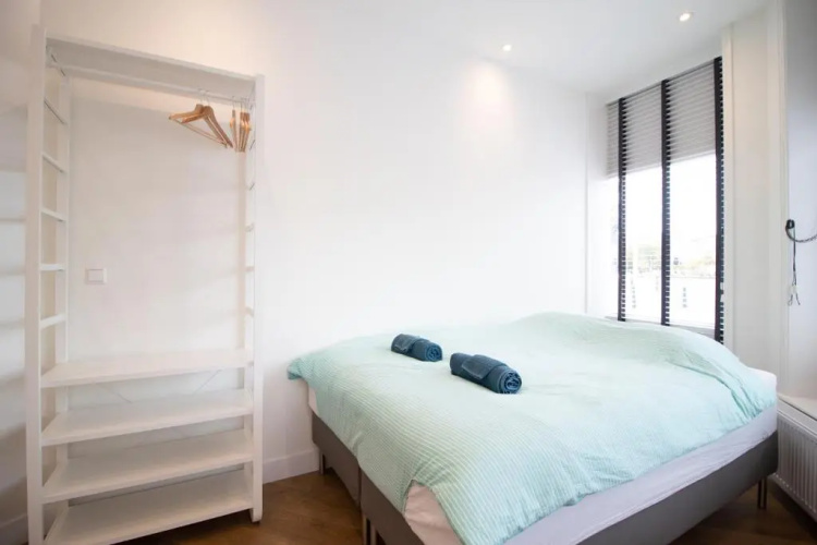 Escamp Apartments