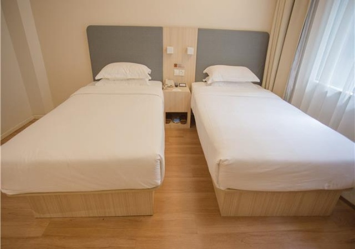 Business Twin room
