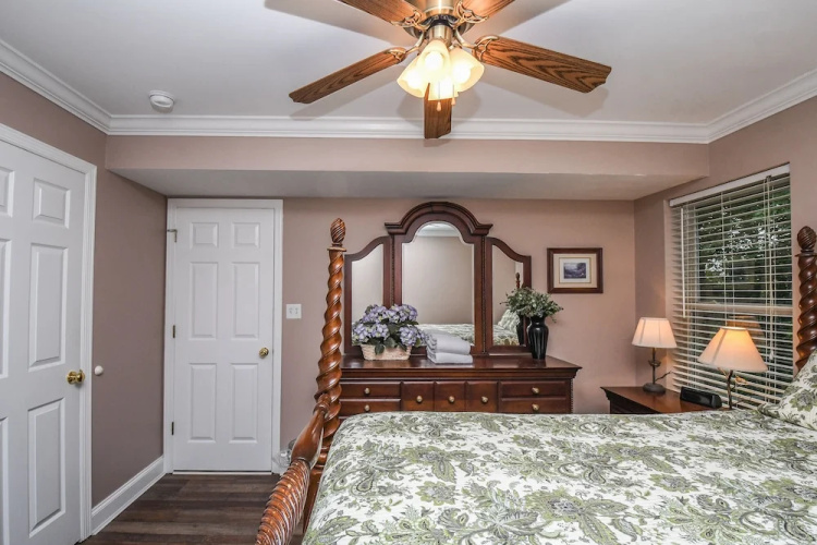 Scenic Overlook 6 Bedroom House