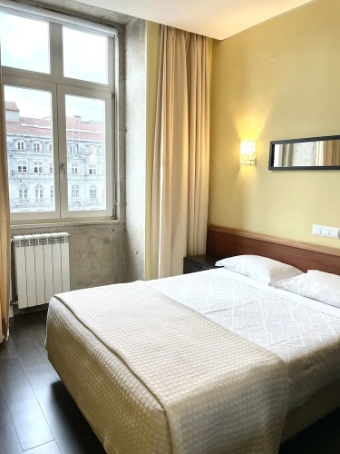 Standard Double room with city view
