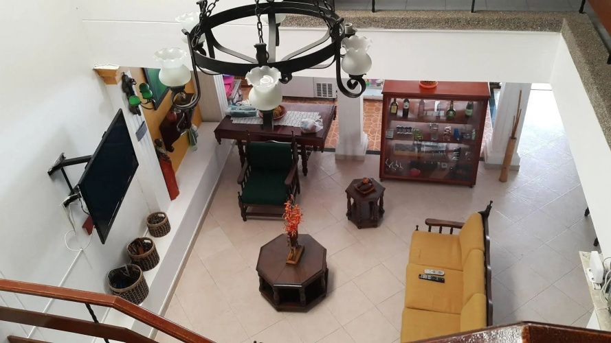 Hotel La Casa Amarela