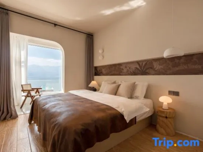 Double Suite seafront
