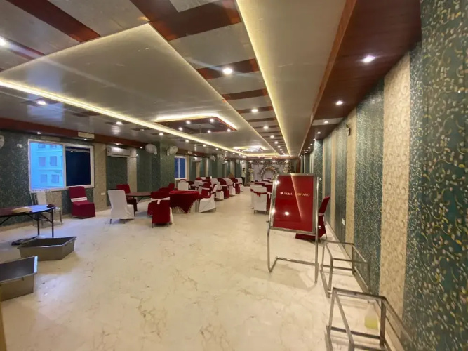 Hotel Varuna Grand