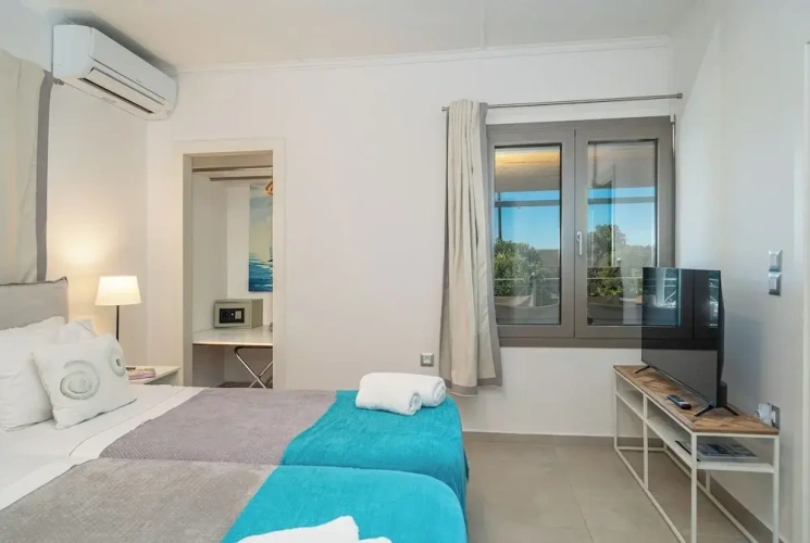 3 Bedrooms Villa