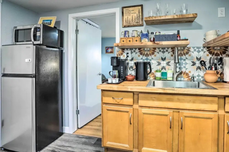 3 Mi to Dtwn: Convenient Denver Apt
