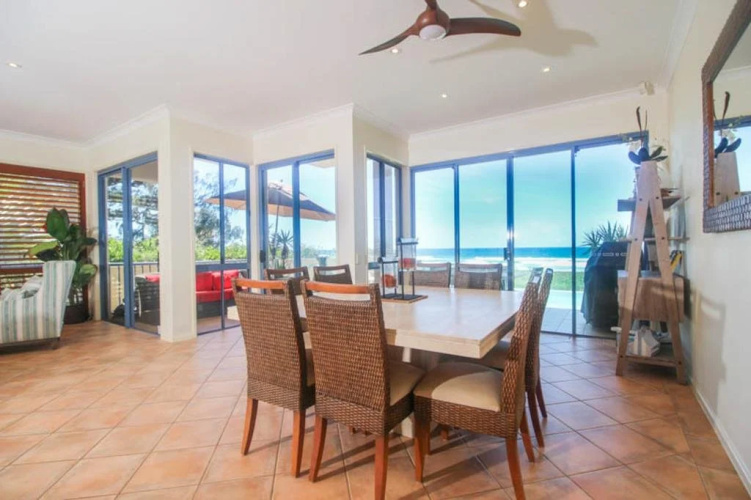 Absolute Beachfront Holiday House