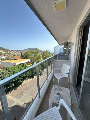 Standard Double room with partial sea view