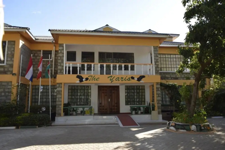 Yaris Guest House M&M