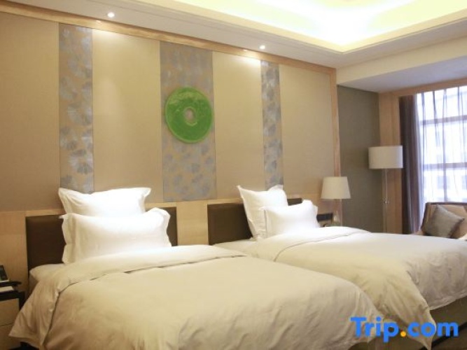 Quadruple Suite