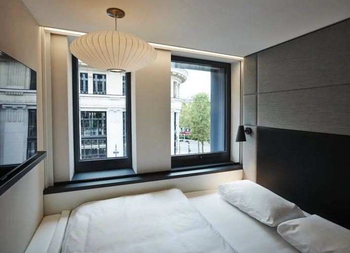 citizenM Paris Champs-Élysees Hotel