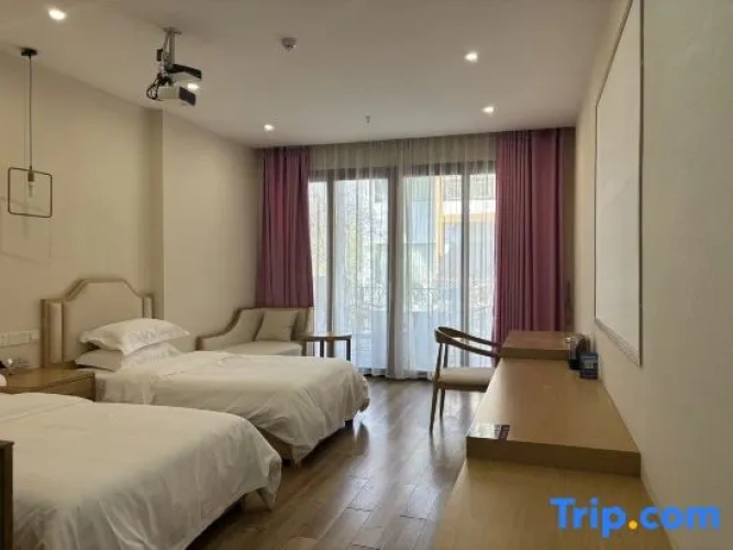 Standard Double room with river view