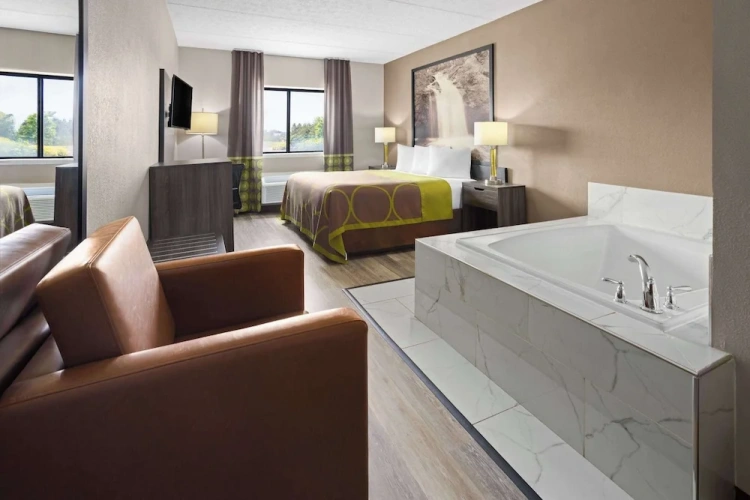 Deluxe Double Suite